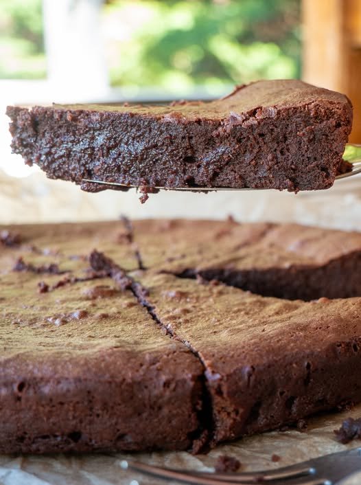 The Best Fudgy Chocolate Brownies